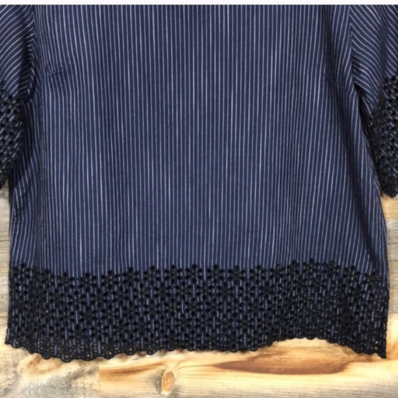 BANANA REPUBLIC Eyelet Tapestry Navy Boxy Crop Top Size Small - Picture 4 of 9